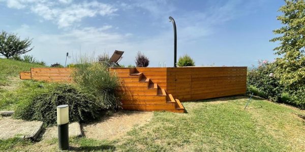 Scala-bordo-piscina